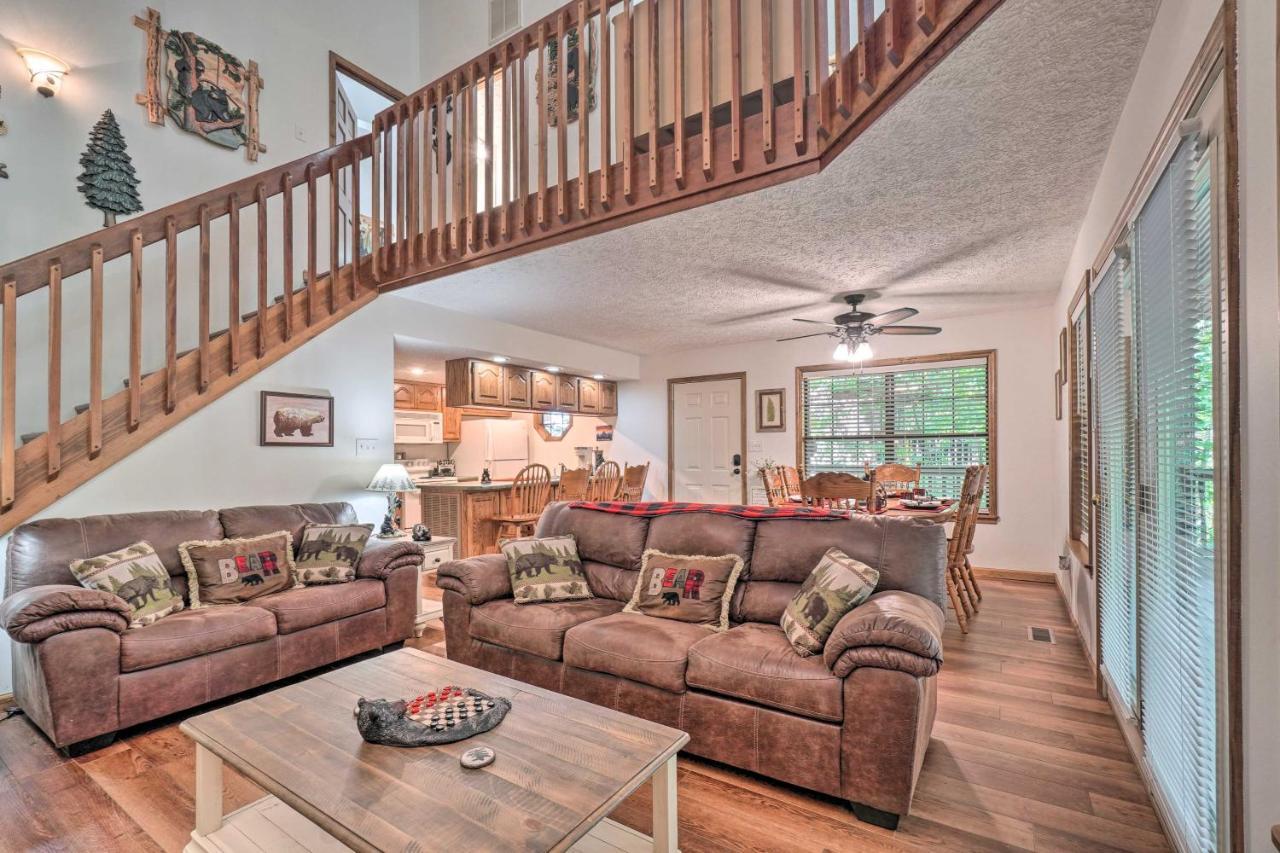 Picturesque Pigeon Forge Cabin With Mountain Views Luaran gambar